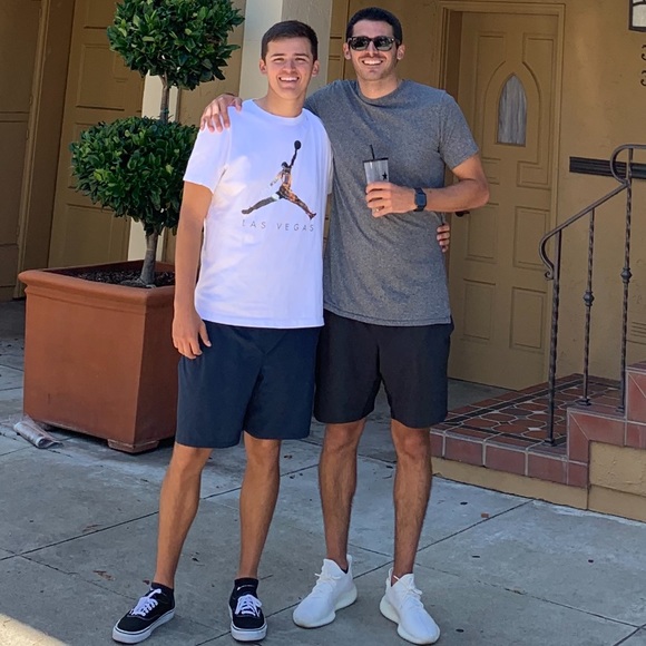 Meet your Posher, Eric! - Picture 2 of 3